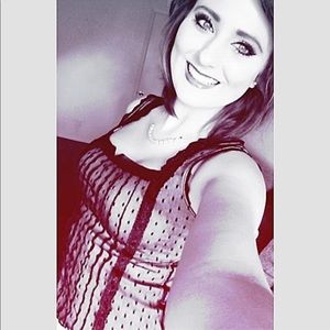 Women’s lace top. Size small